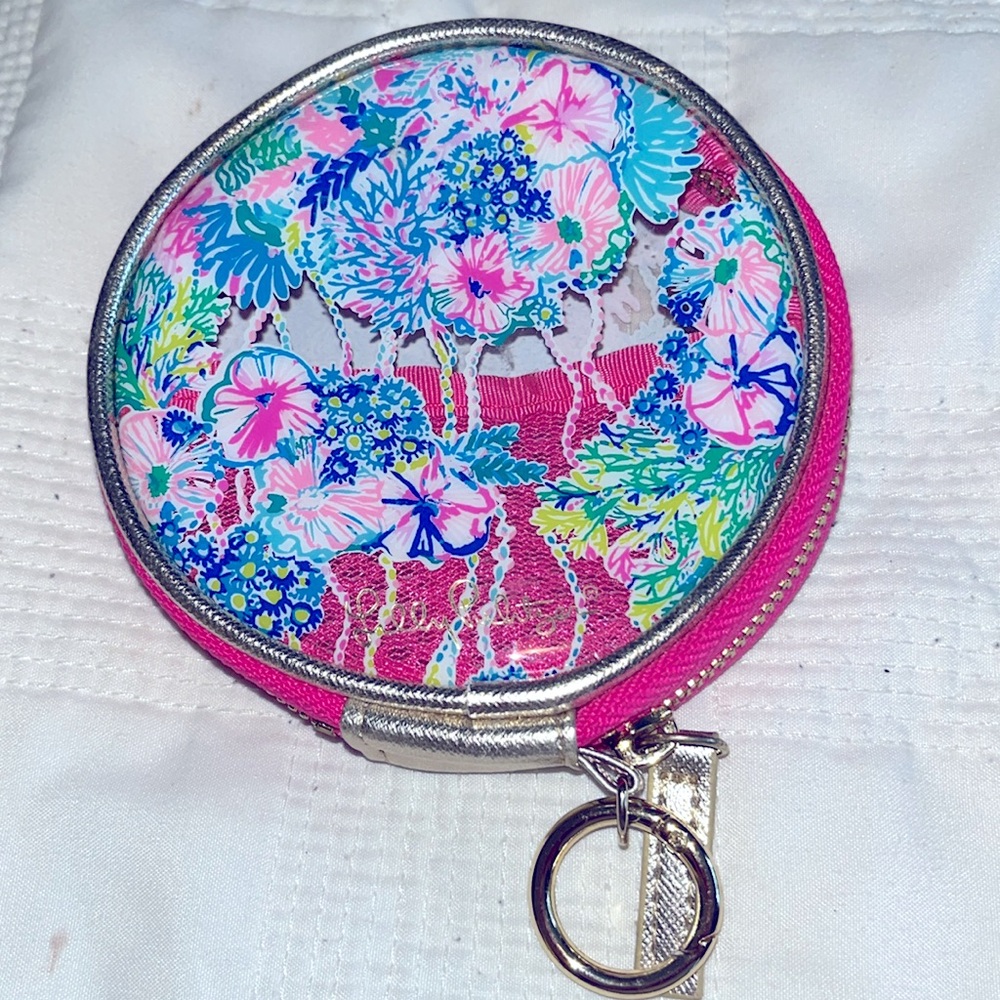NWOT Lilly Pulitzer jewelry plastic round zip pouch w/ keychain zip closure 🦩